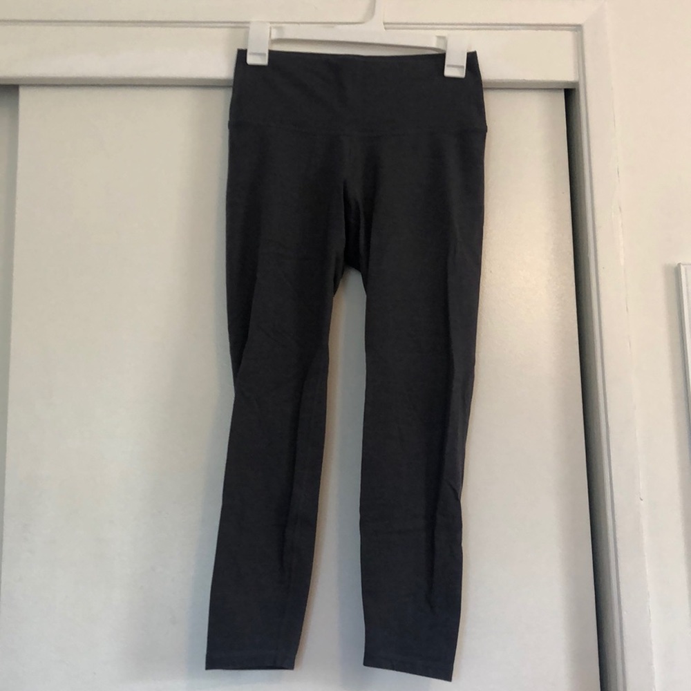 Old navy charcoal grey leggings